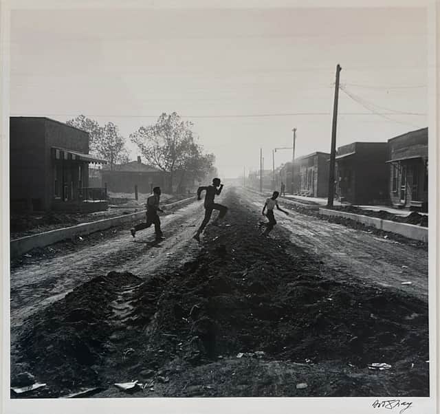 Artwork: Brooklyn: Crossing the Street
