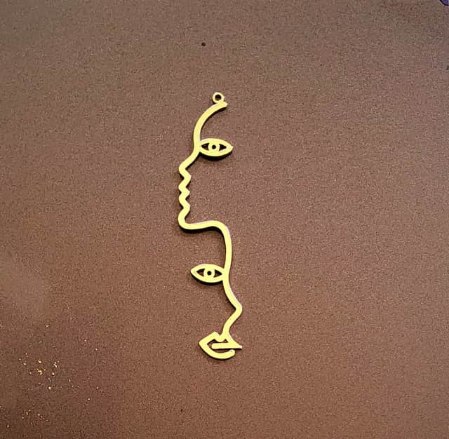 Artwork: "Golden Profile", 3D, Miniature and Small-Scale Paintings, Minimalism and Contemporary Minimalist Pop and Contemporary Pop, Minimalism and Contemporary Minimalist, Surrealistic, Cultural Commentary