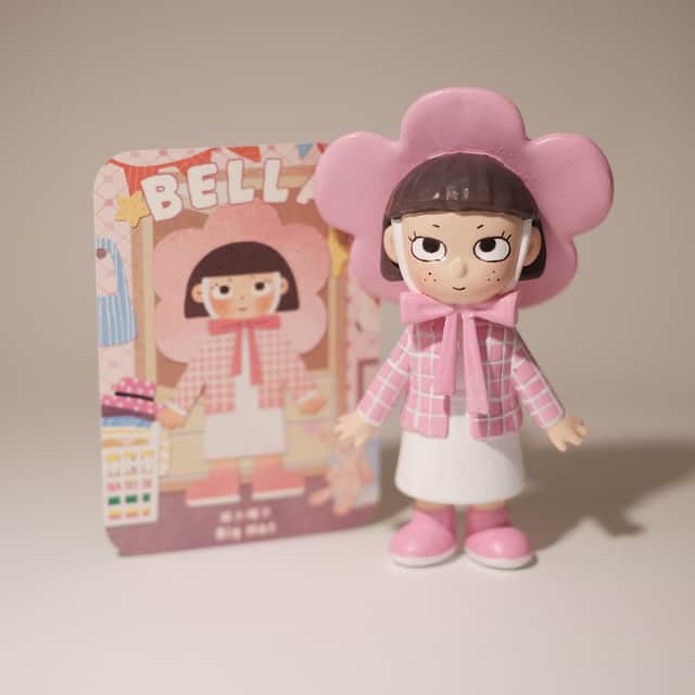 Artwork: BELLA( Big Hat)